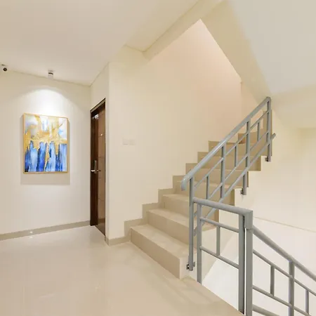 Urbanview Hotel Vineyard Cengkareng-3