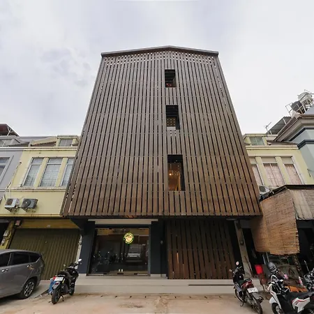 Urbanview Hotel Vineyard Cengkareng-2